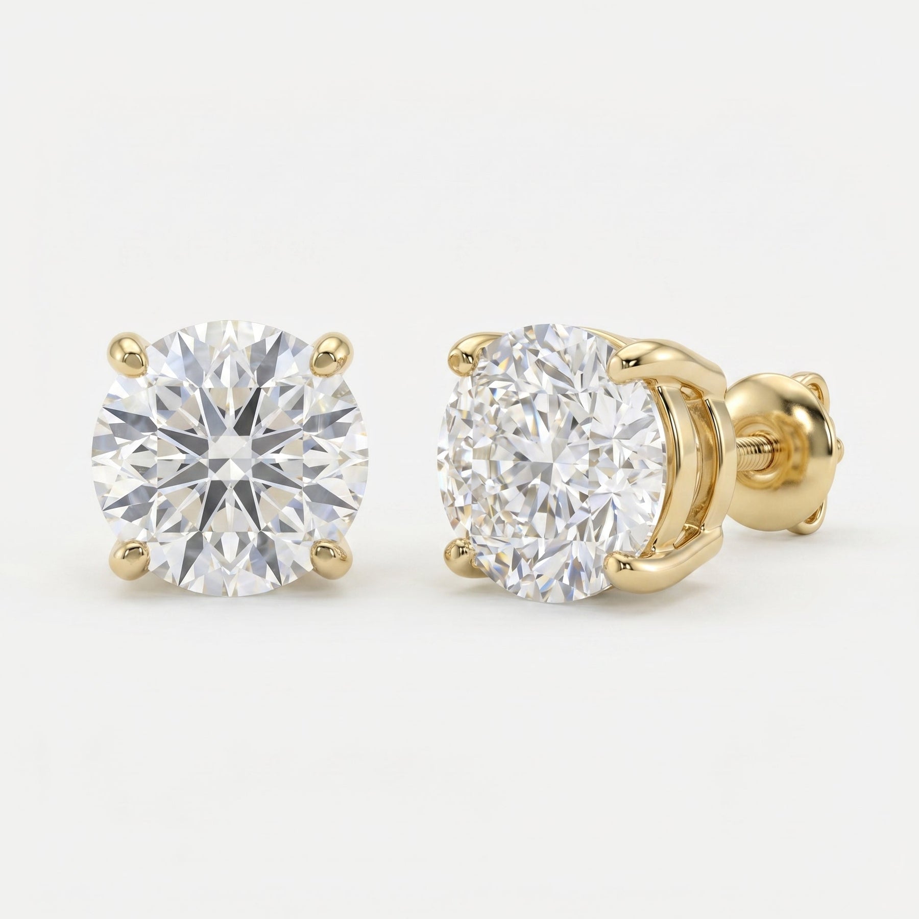 Round Diamond Stud Earring