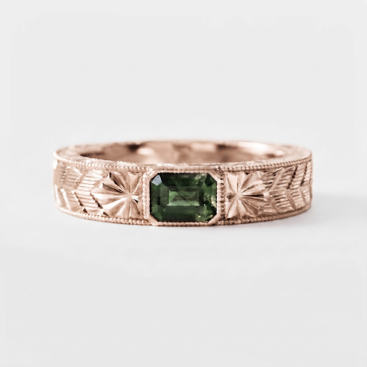 Men’s Green Tourmaline Gold Ring | Vintage Engraved Band