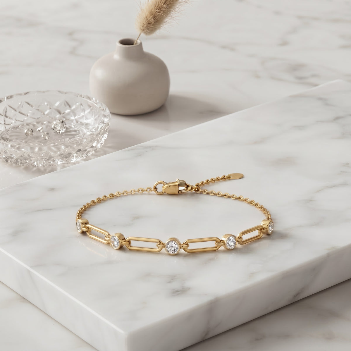 Round Diamond Paperclip Link Bracelet  | Modern Chain Bracelet | Luxury Everyday Jewelry