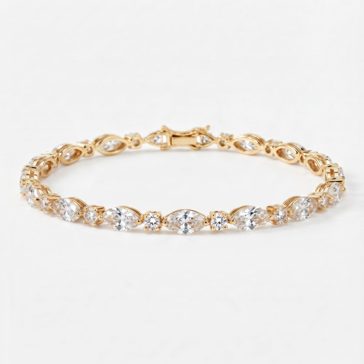 Oval & Round Brilliant Diamond Tennis Bracelet
