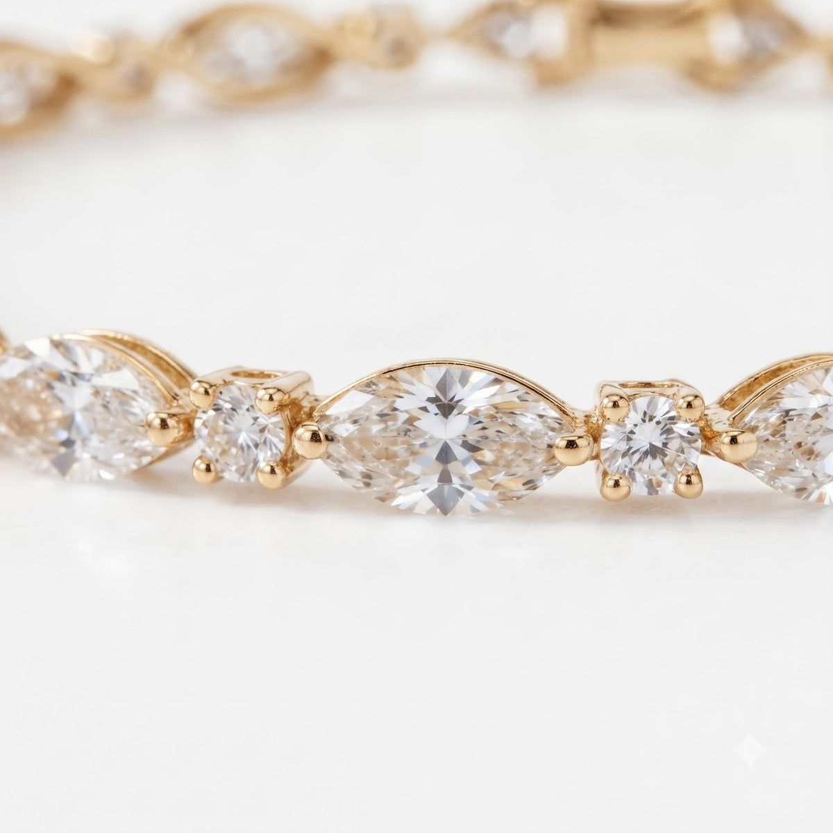 Oval & Round Brilliant Diamond Tennis Bracelet