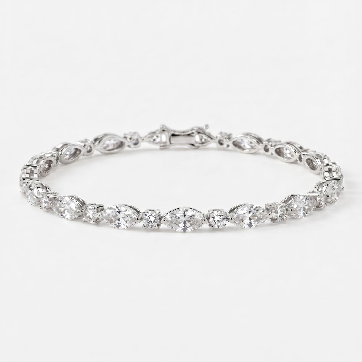 Oval & Round Brilliant Diamond Tennis Bracelet