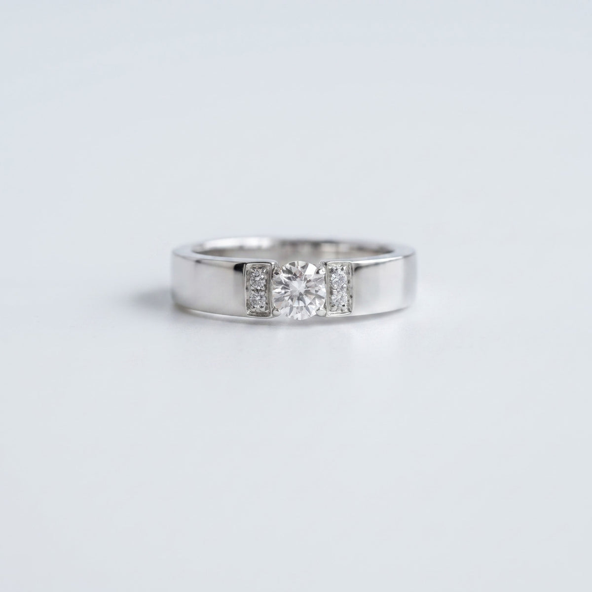 Round Brilliant Diamond Ring
