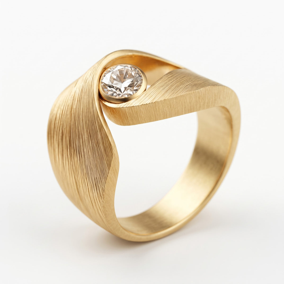 Textured Modern Solitaire Round Cut Lab Grown Diamond Ring
