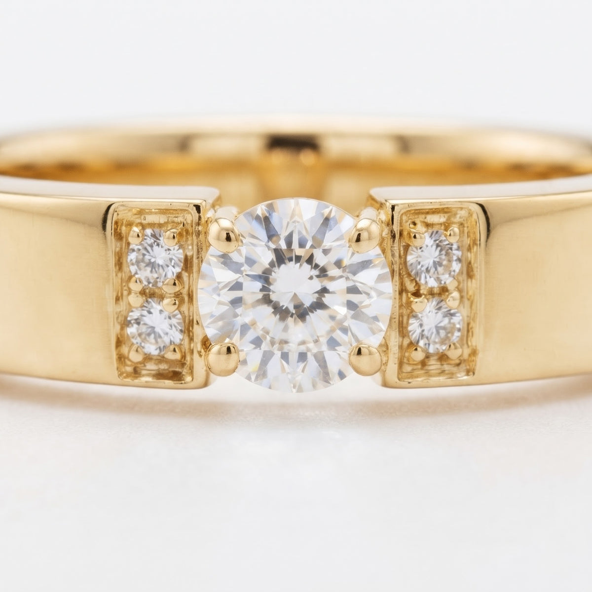 Round Brilliant Diamond Ring