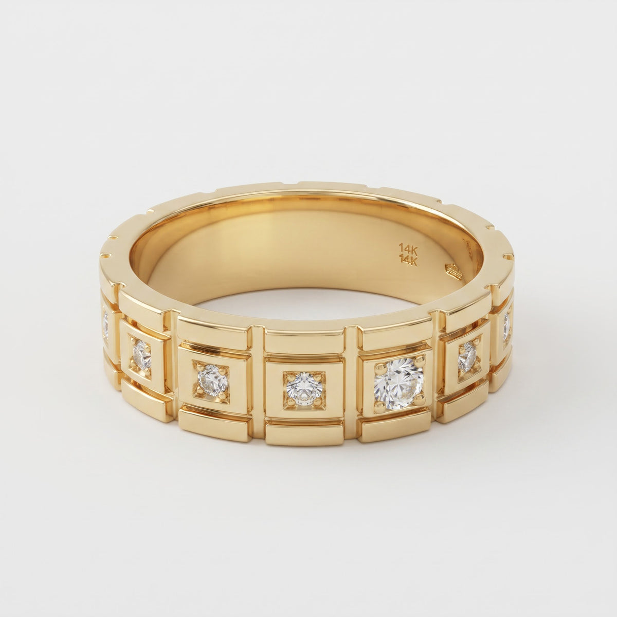 Round Brilliant Diamond Wide Band Ring